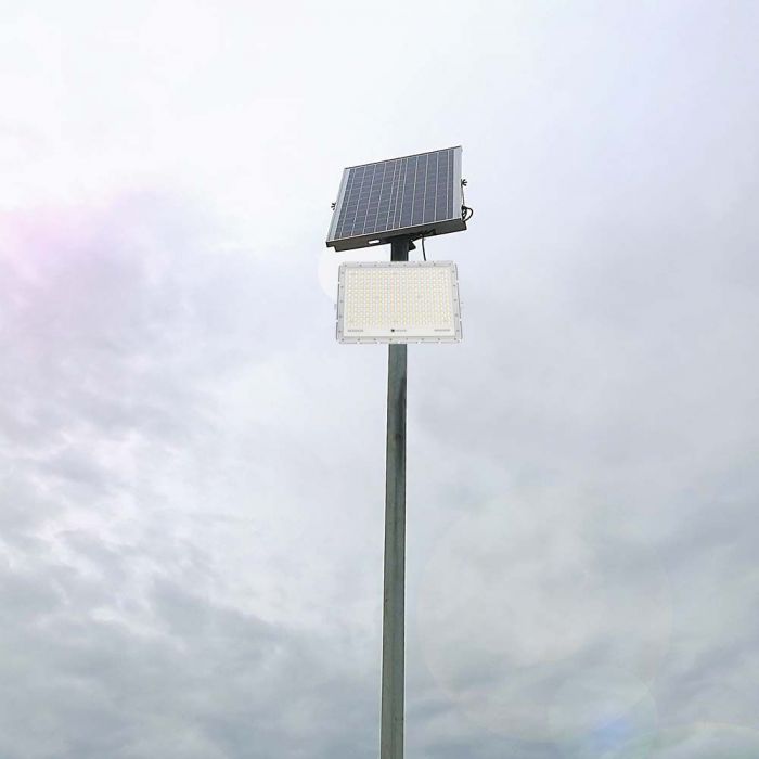 VT 240W LED SOLAR FLOODLIGHT 4000K 20000 mAh BATTERY 3M CABLE SMART IR REMOTE FAST CHARGE WHITE